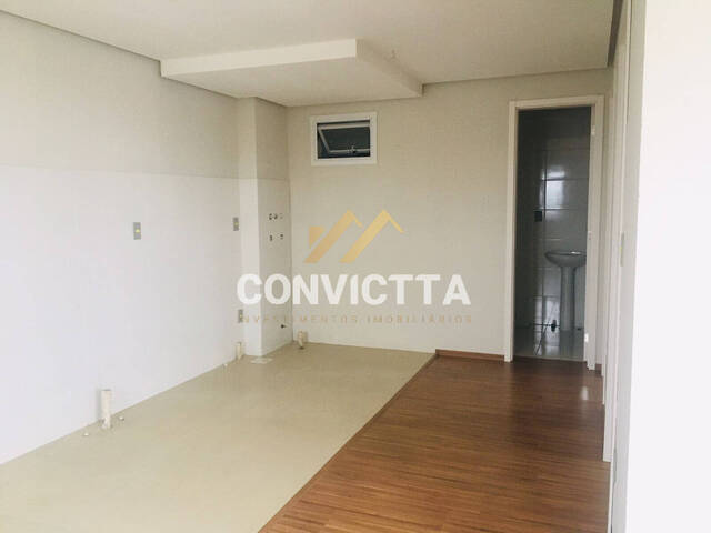 Apartamento para Venda em Caxias do Sul - 2